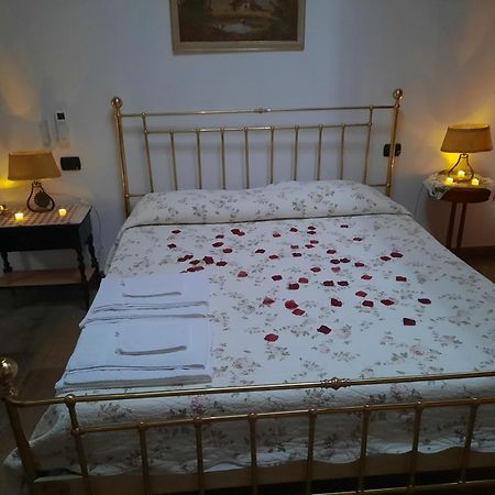 مانربا ديل جاردا B&B Casa Santa Lucia المظهر الخارجي الصورة