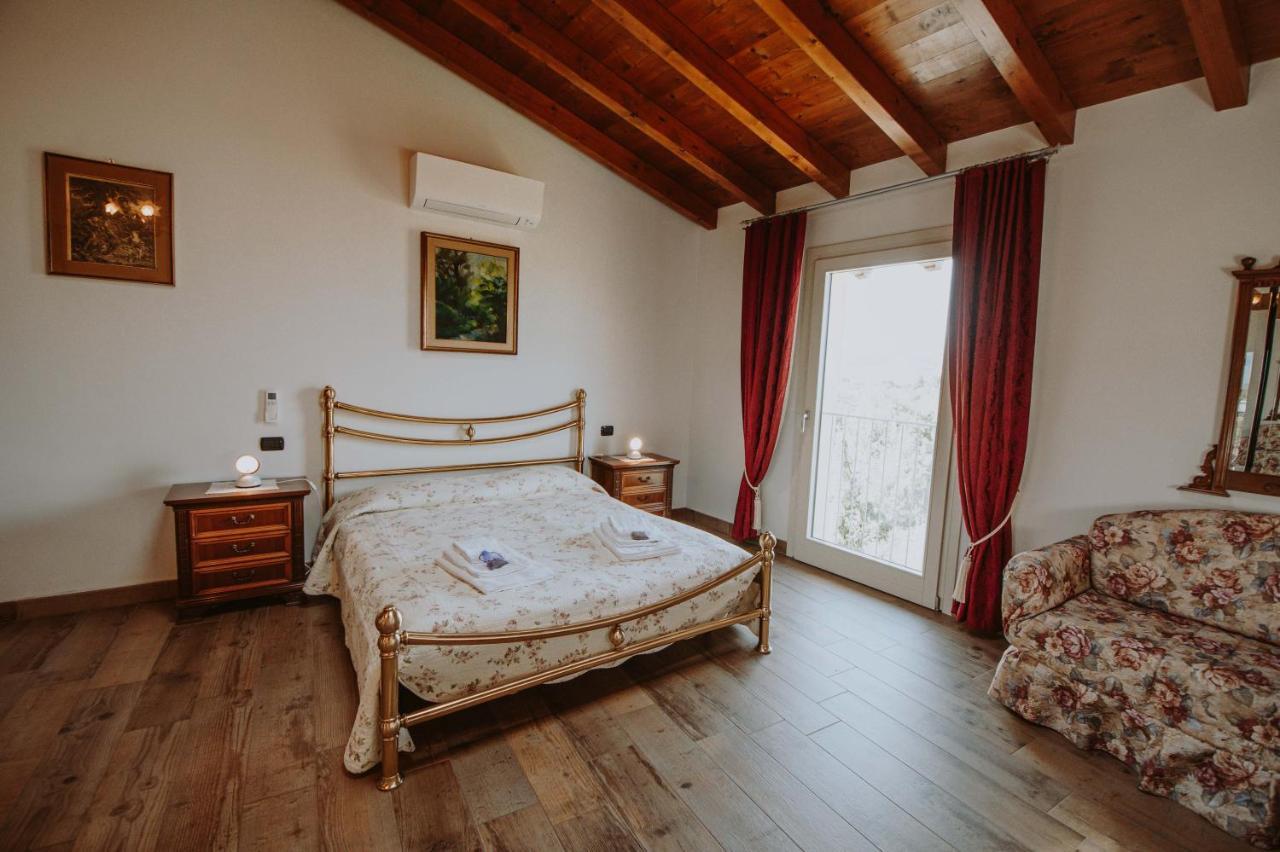 مانربا ديل جاردا B&B Casa Santa Lucia المظهر الخارجي الصورة